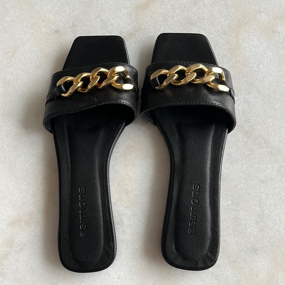 Black sandals from Simons. - Picture 1 of 5
